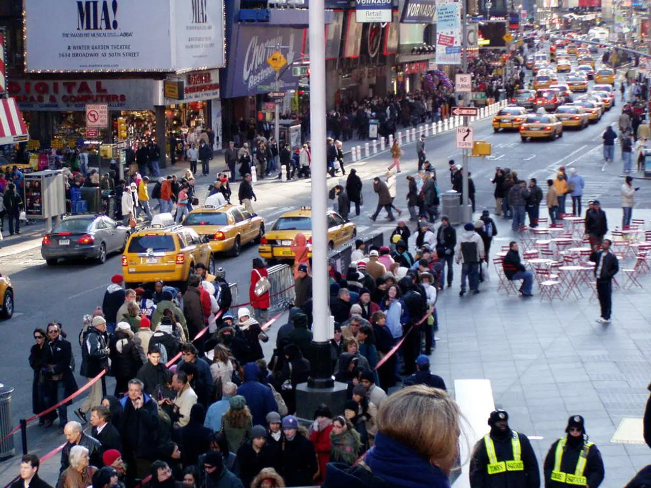 Pedestrianization will occur at Boxhagener Platz and Simon-Dachstraße districts
