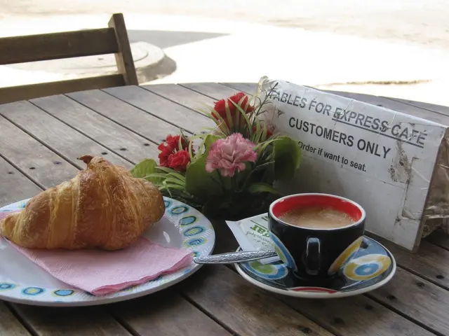 Iced Tea Infused with Garden Flavors: DIY Iced Tea and Three Delicious Recipes