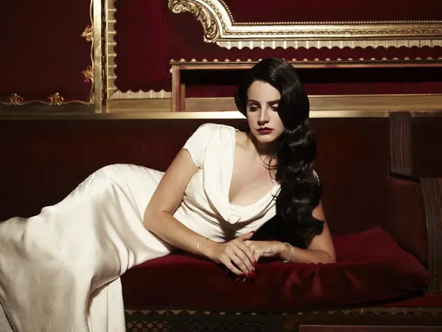 "Experience visually pleasing slumber with Sadyaska"