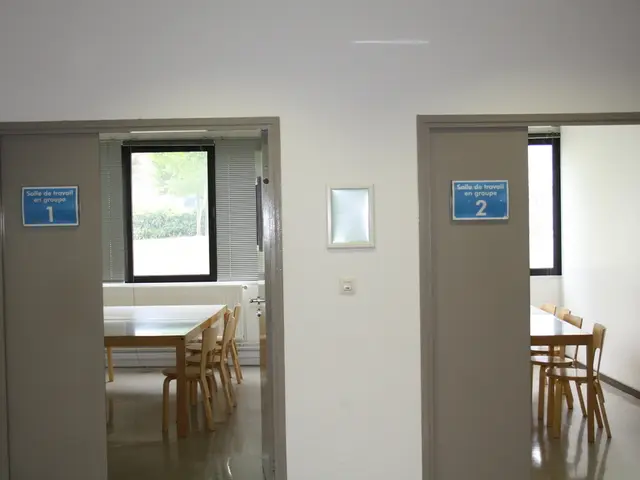 Stunning Restaurant Entryway Design Ideas