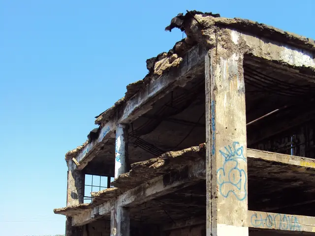 Foundation Comparison: Slab versus Crawl Space - Key Distinctions Revealed