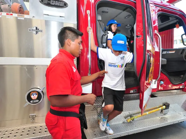 Mechanic in Minnesota unearths lost wallet of Ford factory worker from a 2015 Edge, subsequently...