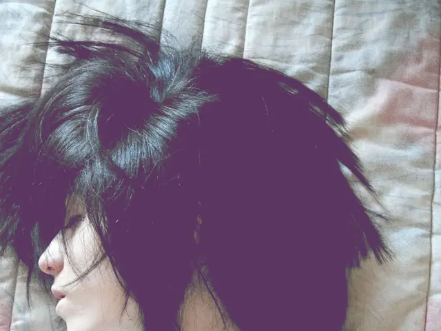 Questionable Back Pain Solution: Are Hard Mattresses Really a Safe Bet?