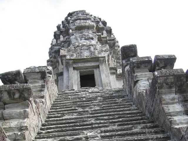 Ancient Solar Architecture: Embracing Sunlight in Greek and Roman Building Designs