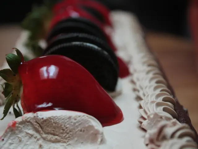 S'More-style Dessert on a Stick: Campfire Treat