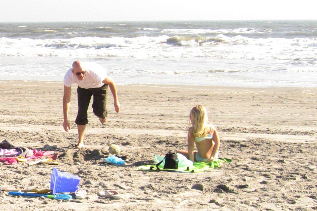 Visuals showcasing an individual named X, believed to be involved in stands against government regulations. Demonstrating signs of resistance and civil disobedience, culminating in a significant confrontation with law enforcement. Most Space-Efficient Folding Techniques for Laundry Storage